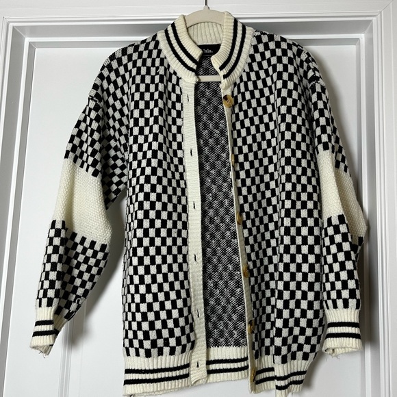 Dressed in LALA checkered grandpa cardigan - Picture 2 of 7